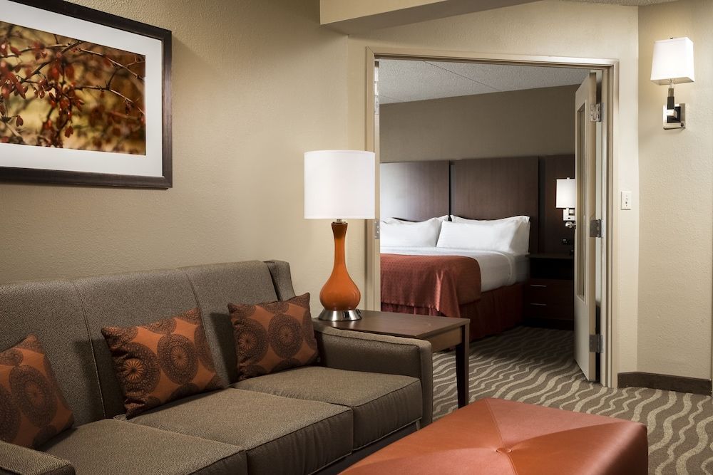 Holiday Inn & Suites DES MOINES-NORTHWEST by IHG 1