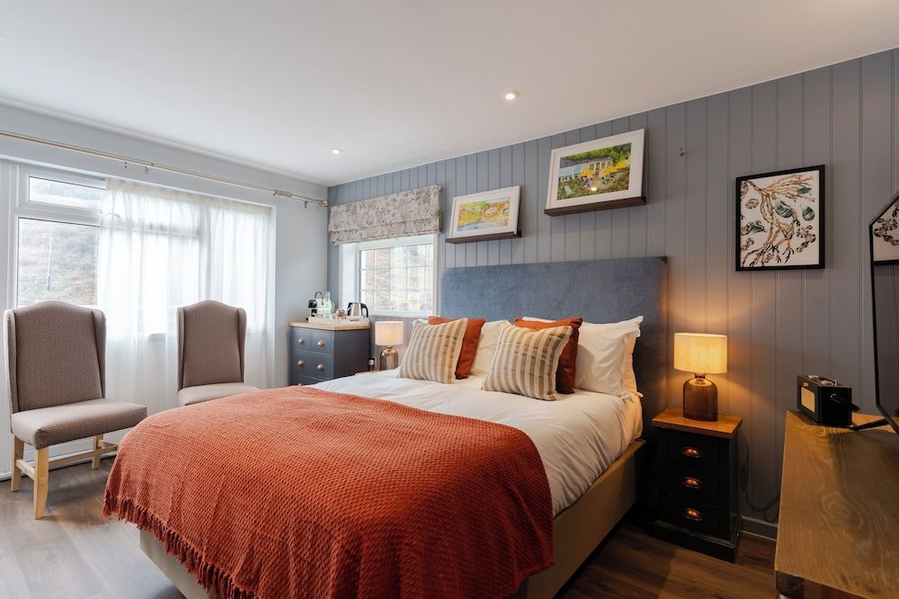 Port Gaverne Hotel 2