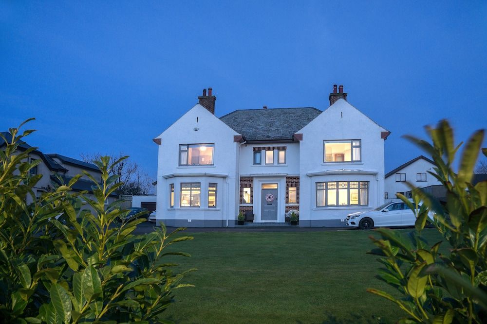 Larkhill House 1