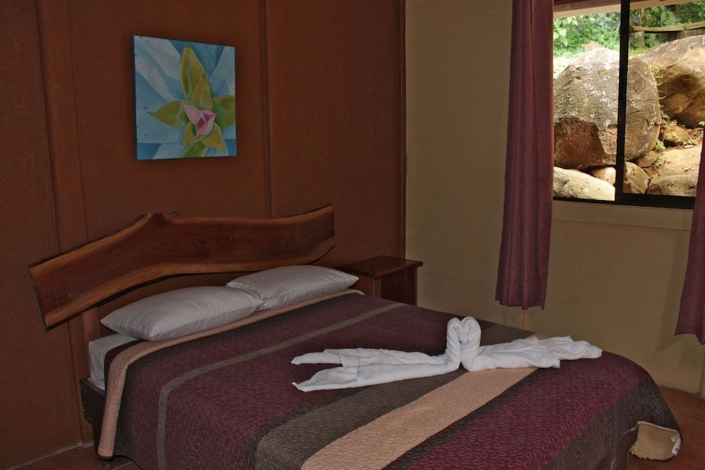 Greemount Hotel 2