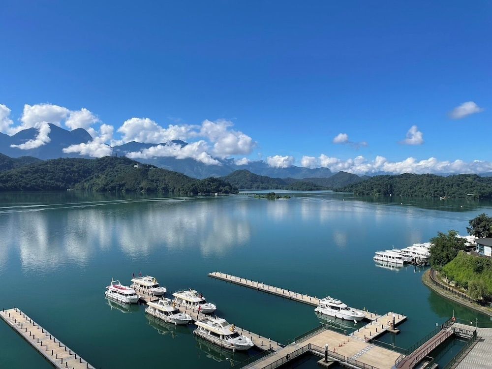 Sun Moon Lake Apollo Resort Hotel 1