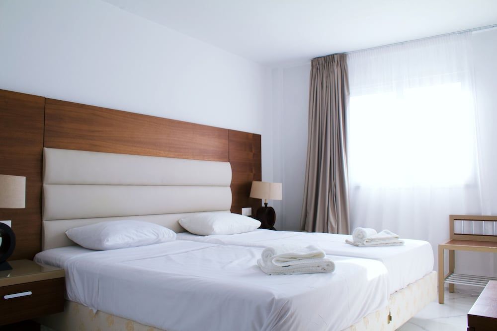 Fotoxenia Luxury Apts 2