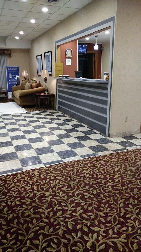 Rodeway Inn 2