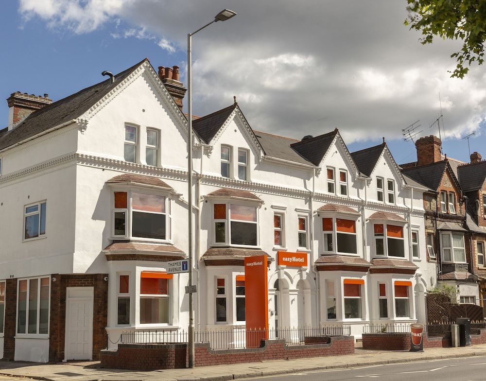 Easyhotel Reading 1