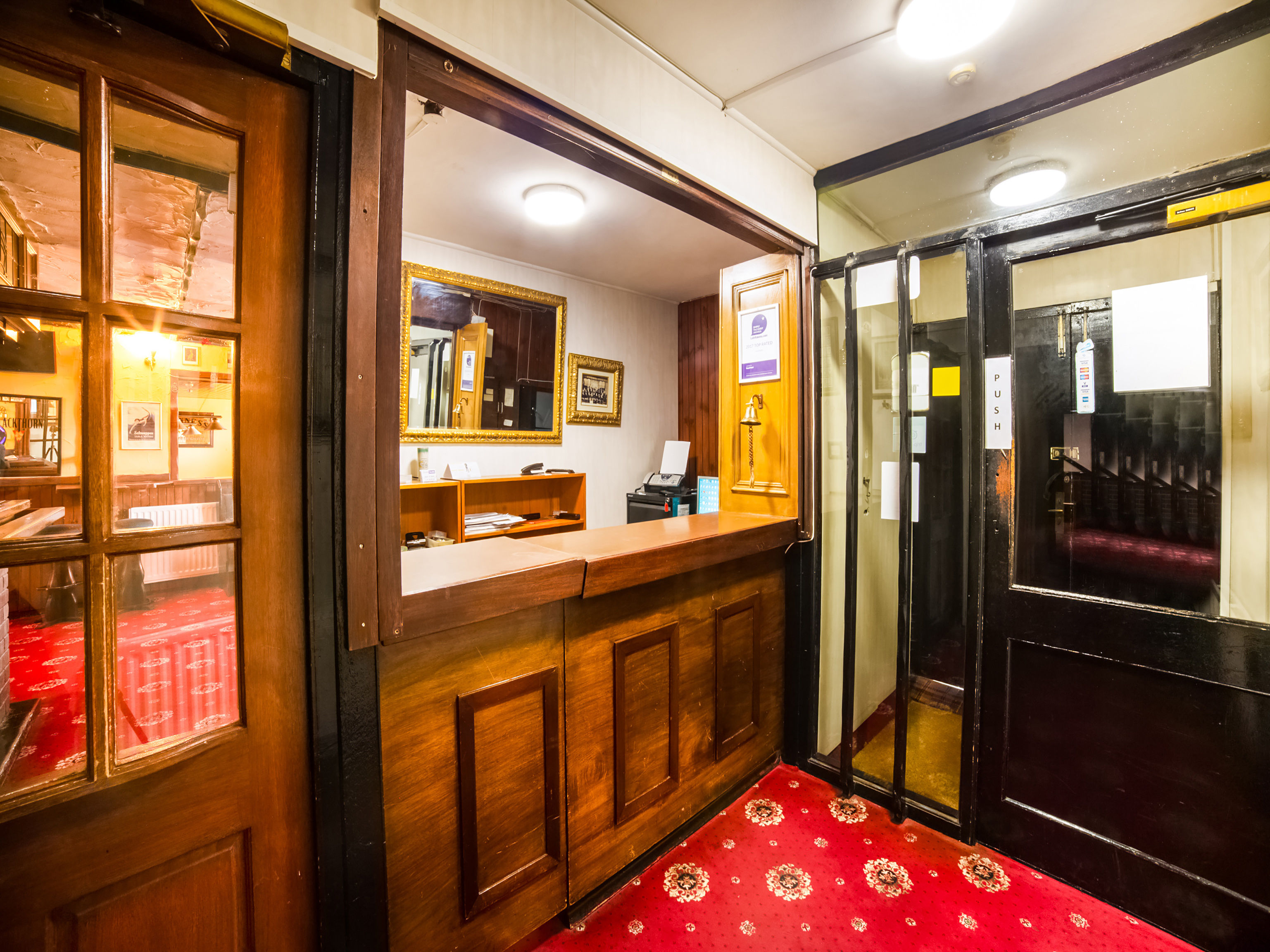 Royal Hotel 1