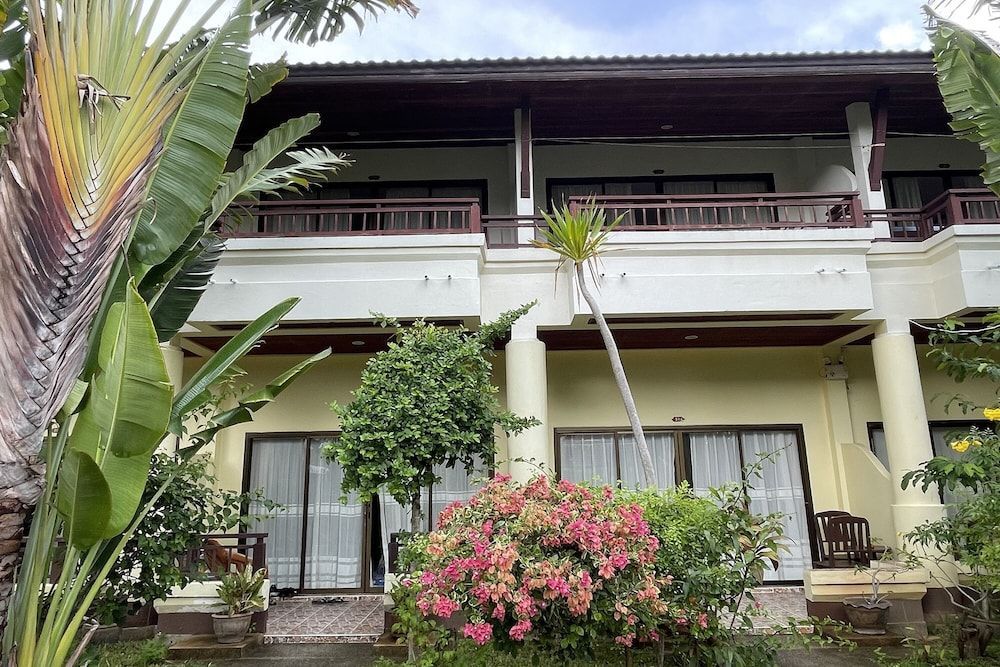 Sea Breeze Bungalow 1