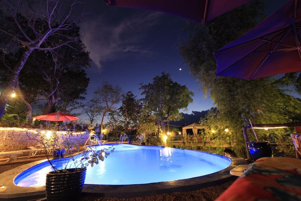 Discovery Island Resort 1