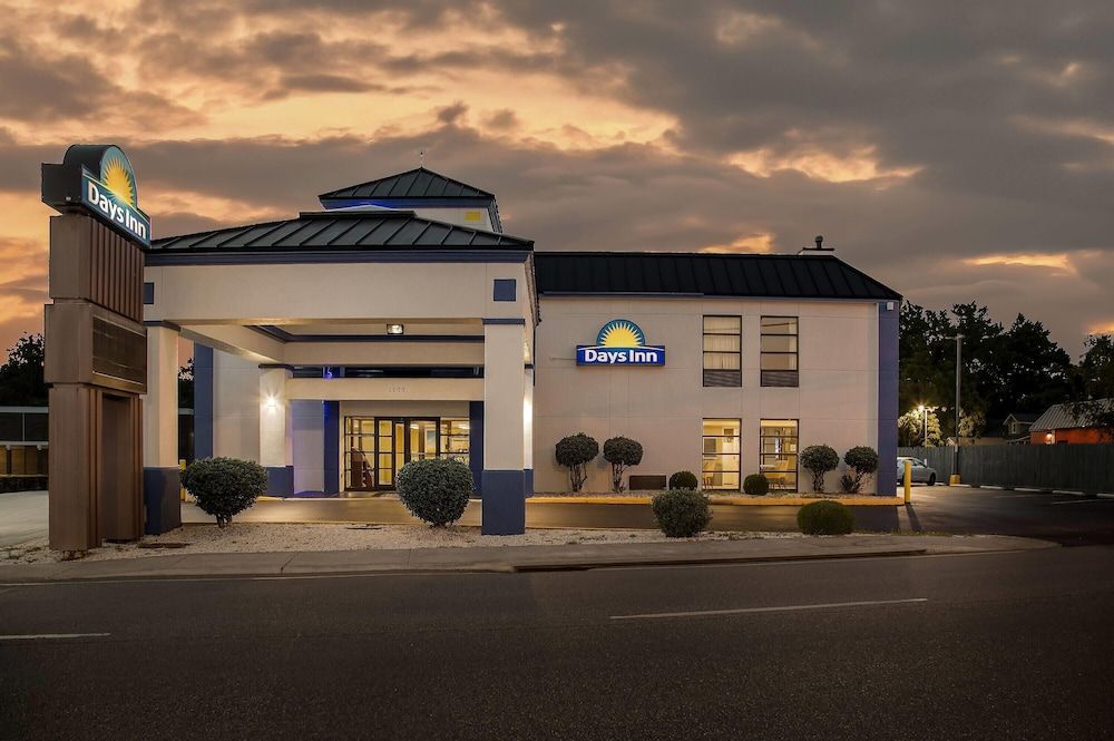 Days Inn by Wyndham Salem 1