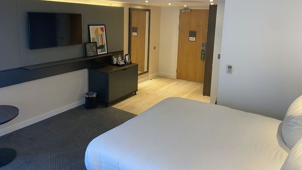 Holiday Inn LINCOLN by IHG 2