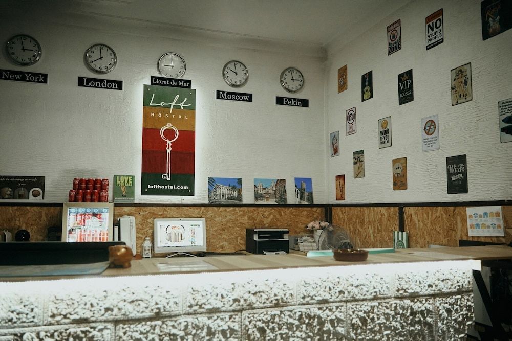 LOFT HOSTAL Group 2