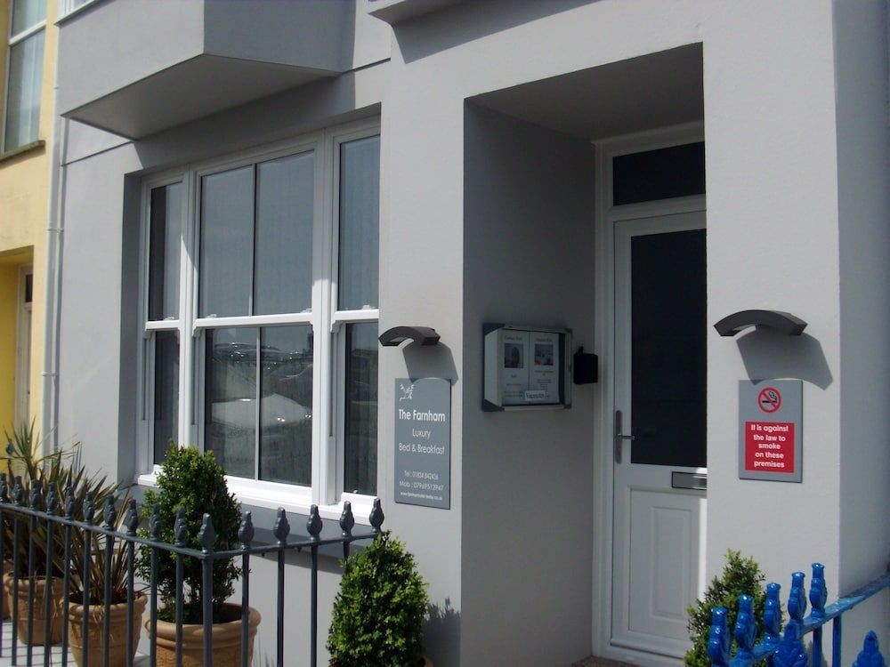 Farnham Hotel 1