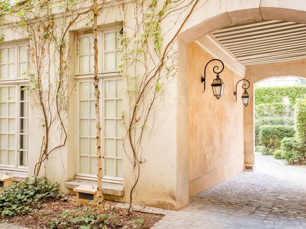 Merveil - Luxury Suite - Marais Archives 1