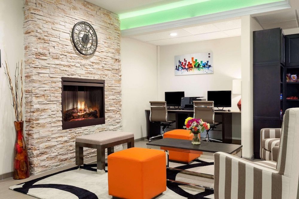 Country Inn & Suites by Radisson, San Antonio Lackland AFB - SeaWorld Area 2
