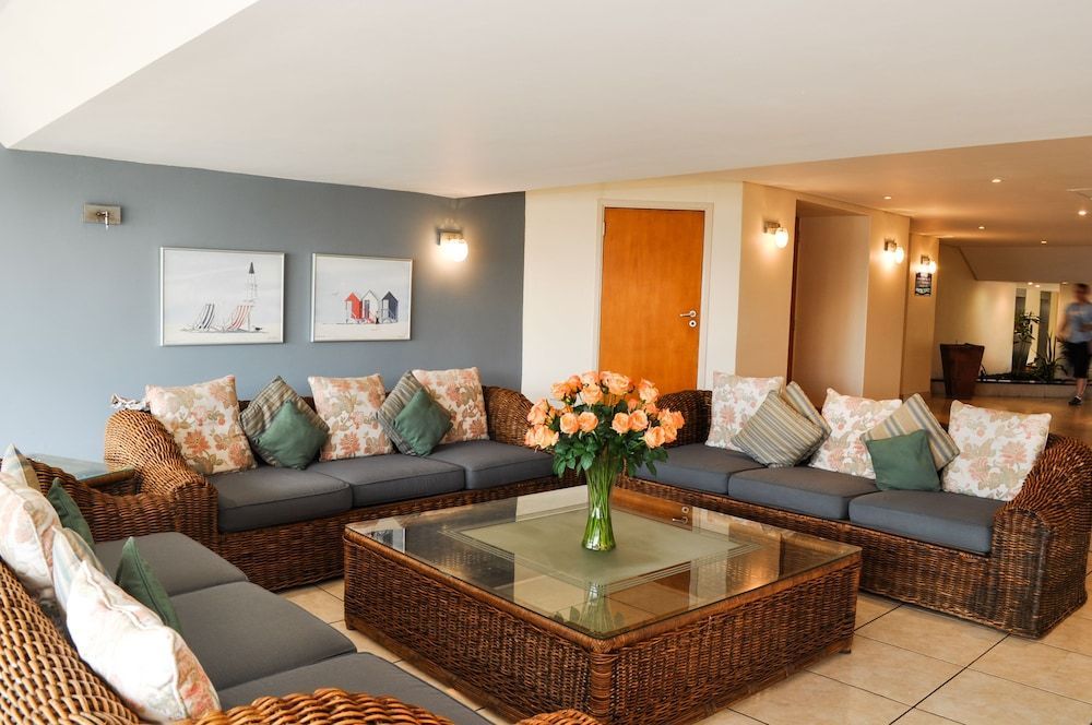 1002 Bermudas - by Stay in Umhlanga 2