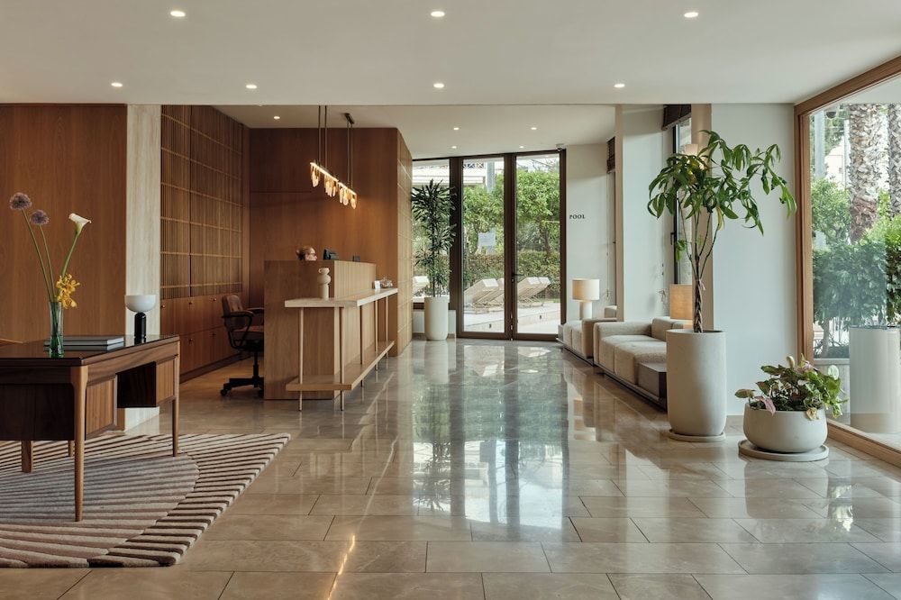 Golden Sun Hotel 1