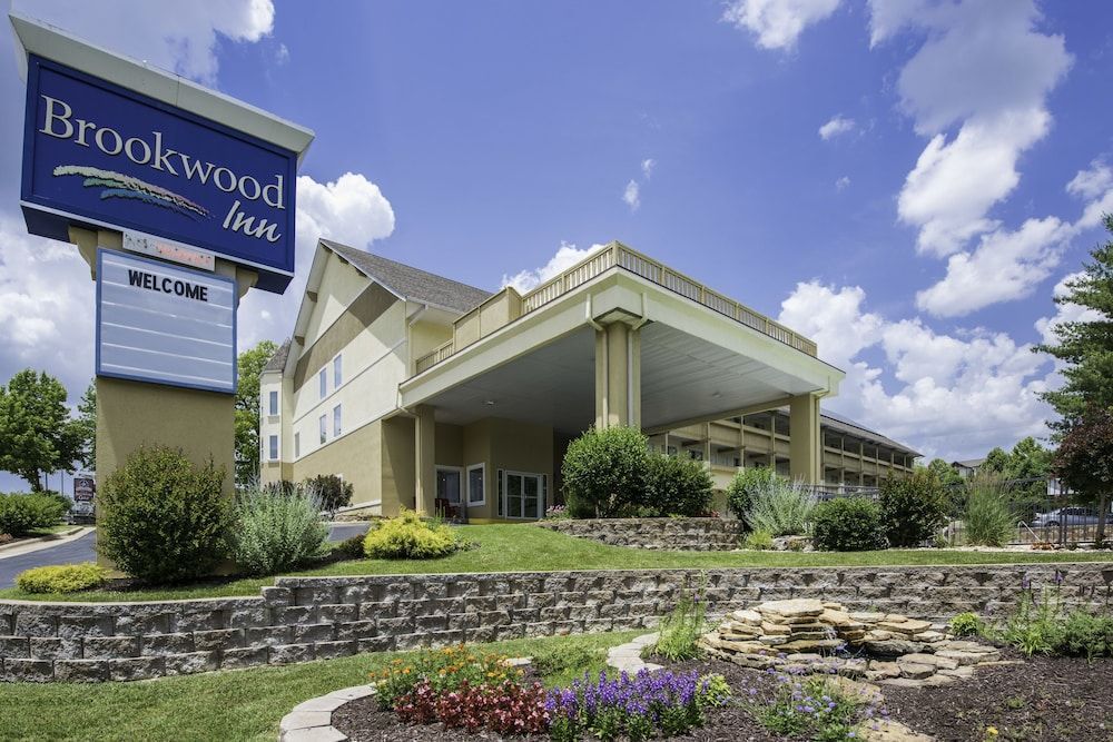 Brookwood Inn Branson 1