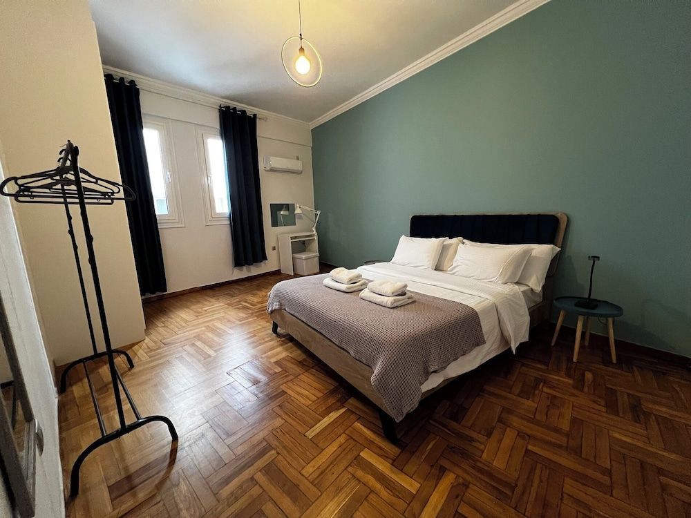 Plaka Luxury Apartment 2