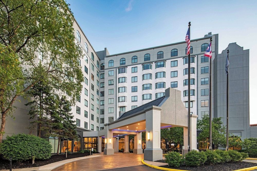 Sheraton Suites Columbus Worthington 1