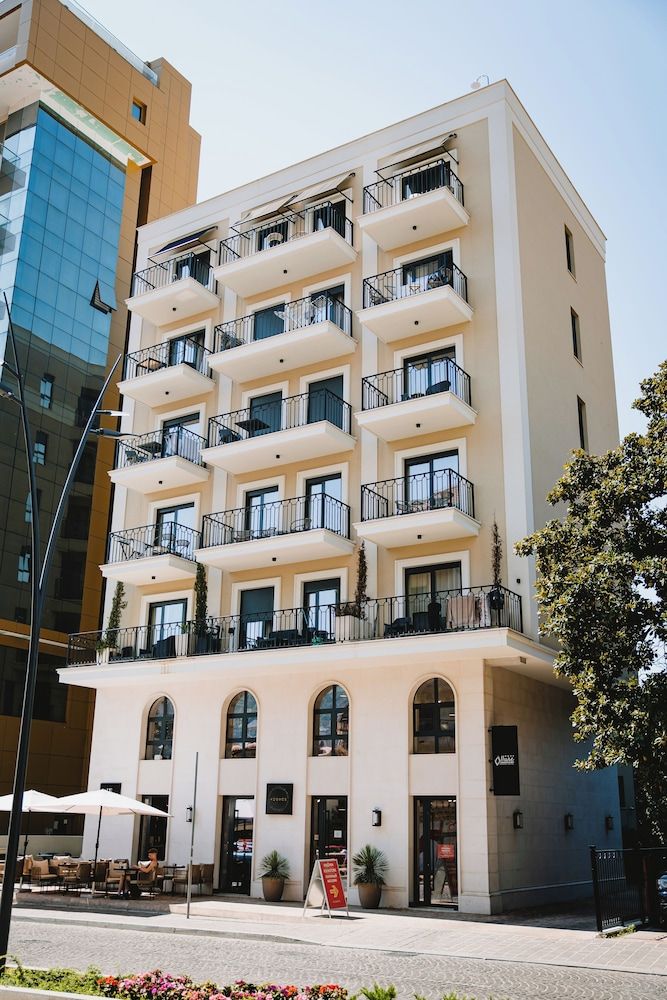 Kondo Hotel Allure 1