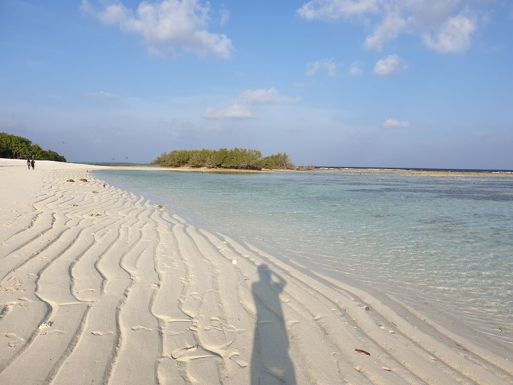 Dhigurah Tourist Hotel 2