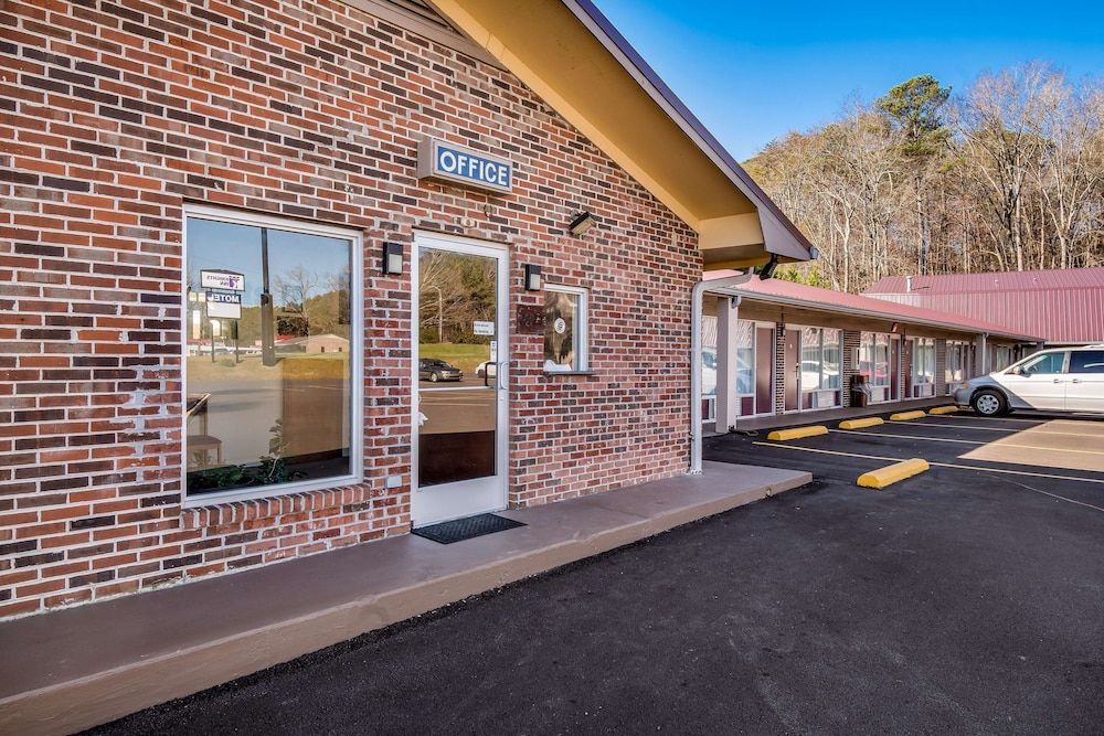 Knights Inn Cleveland, TN 1