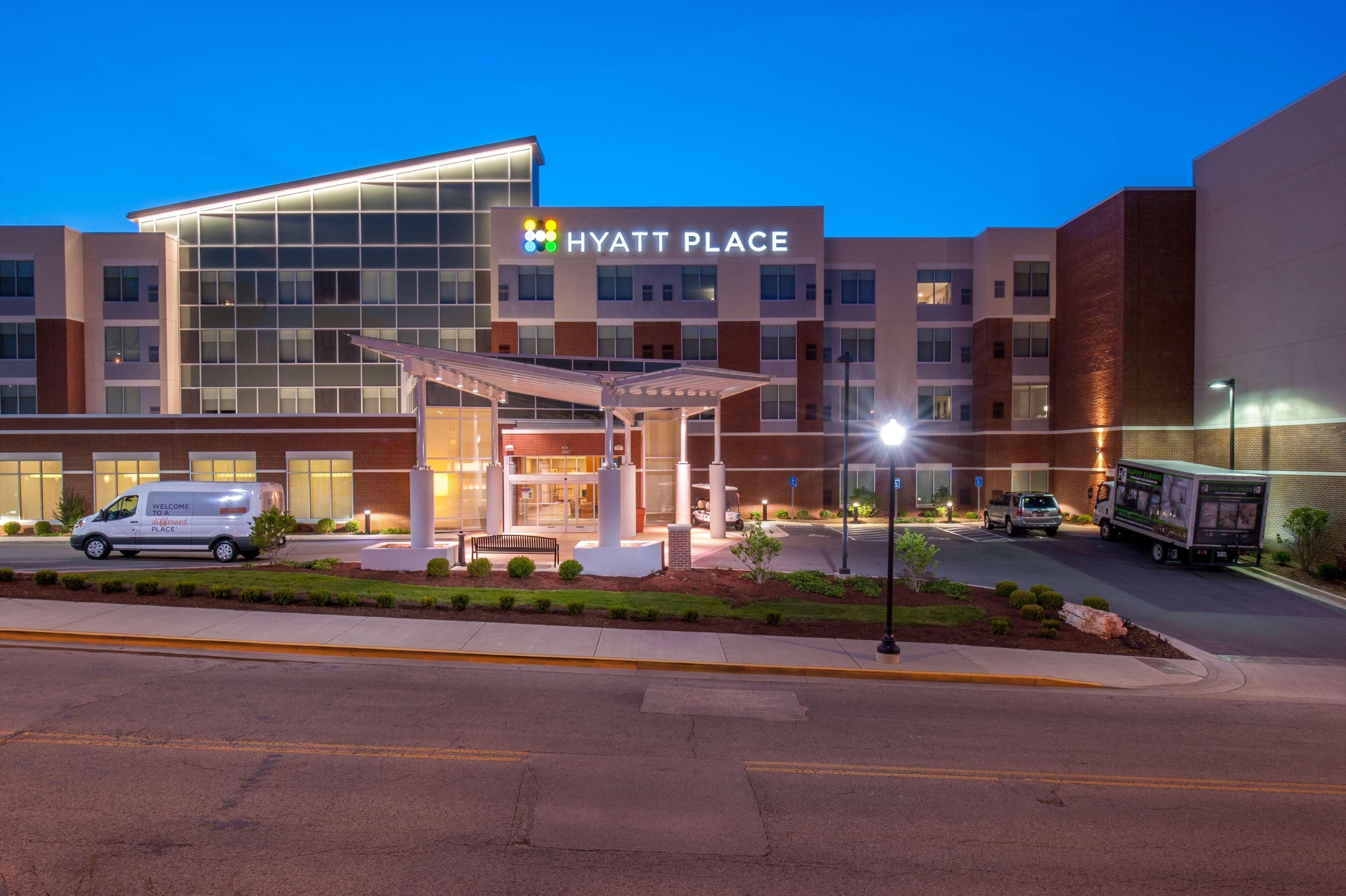 Hyatt Place Bowling Green 1