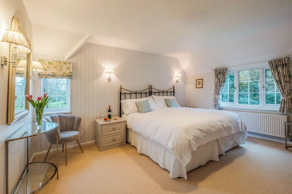 Stream House Luxury B&B 1