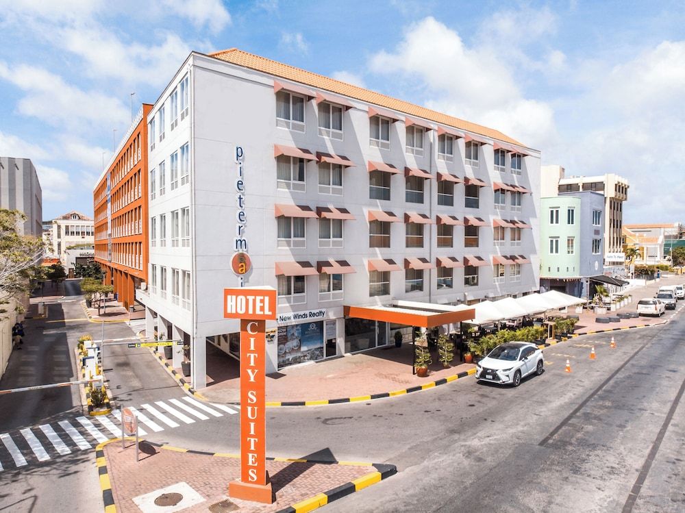 Majestic City Suites & Beach Hotel 1