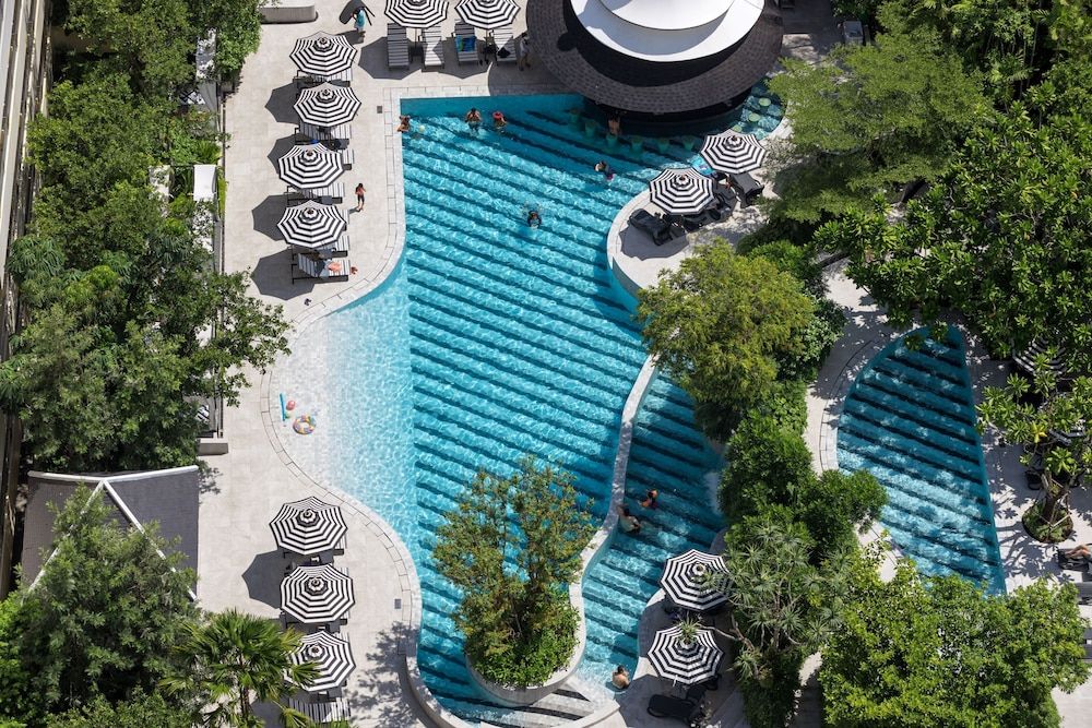 The Royal Paradise Hotel & Spa 1
