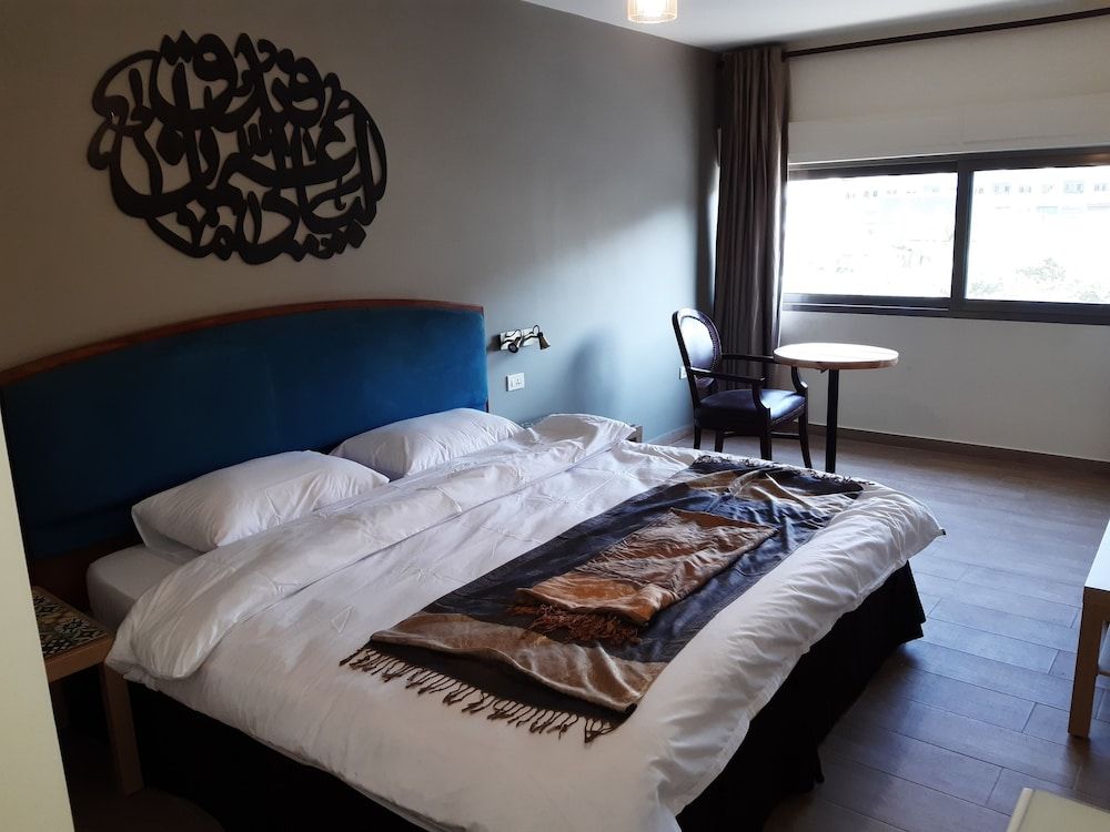 Layaali Amman Hotel 1