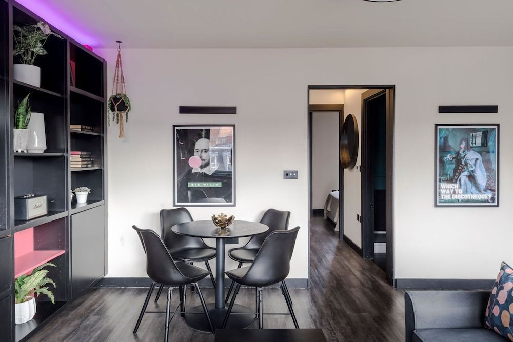 1-bed Soho Penthouse - Rooftop Terrace - Sleeps 4 1