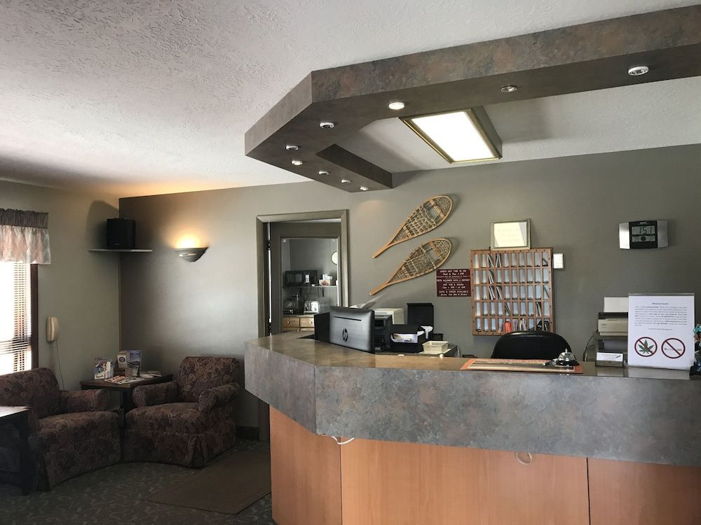 Snowshoe Motel 2
