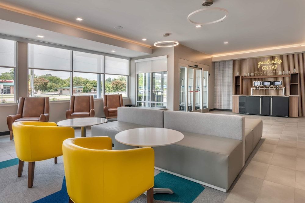 Microtel Inn & Suites by Wyndham Danville VA 2