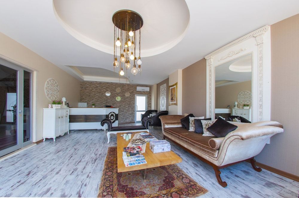 Room Room Boutique Hotel 2