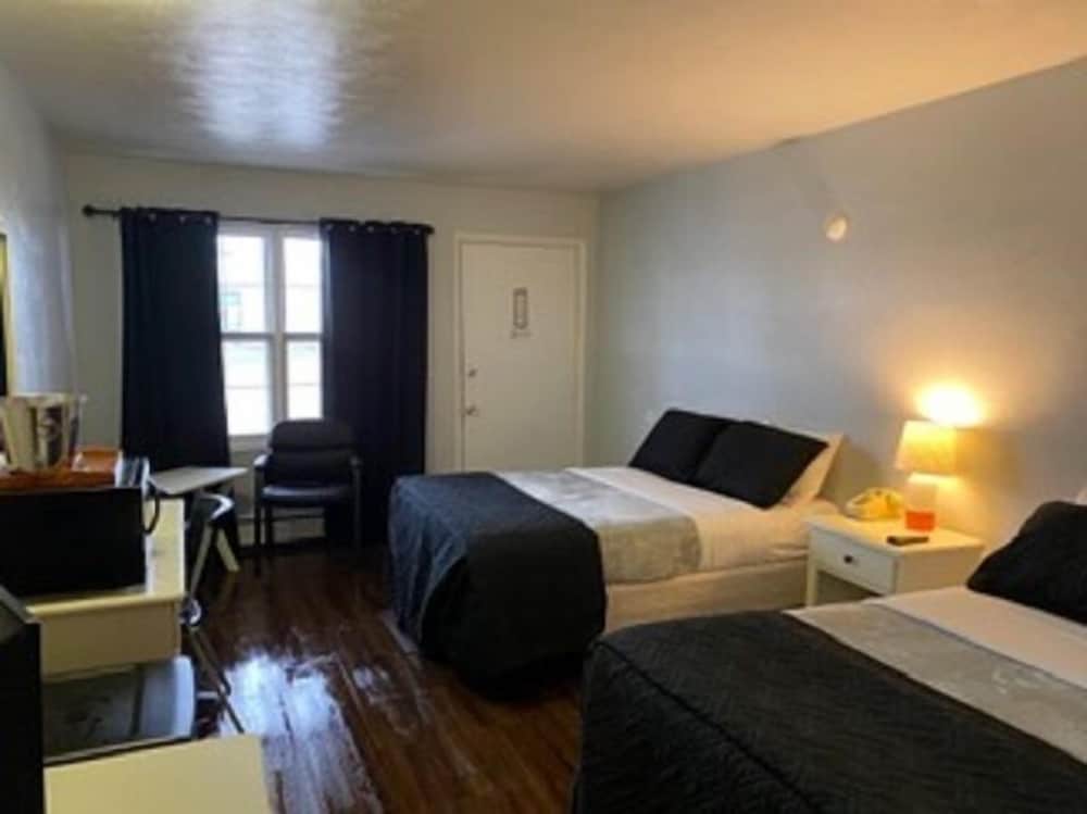Brewer Motor Inn 2