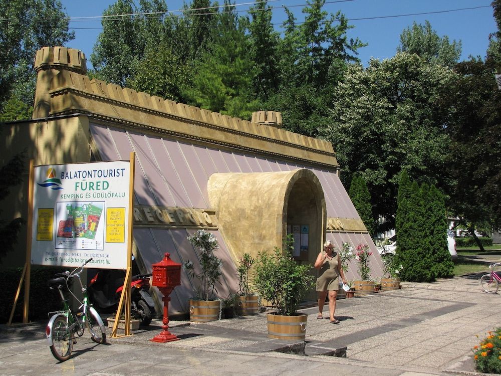 Balatontourist Füred Camping & Bungalows 2
