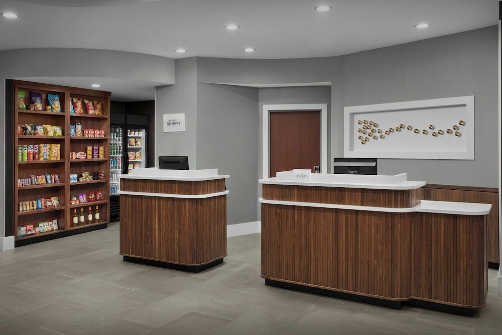 Courtyard by Marriott Pensacola Downtown 2