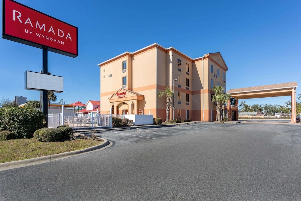 Ramada by Wyndham Panama City 1