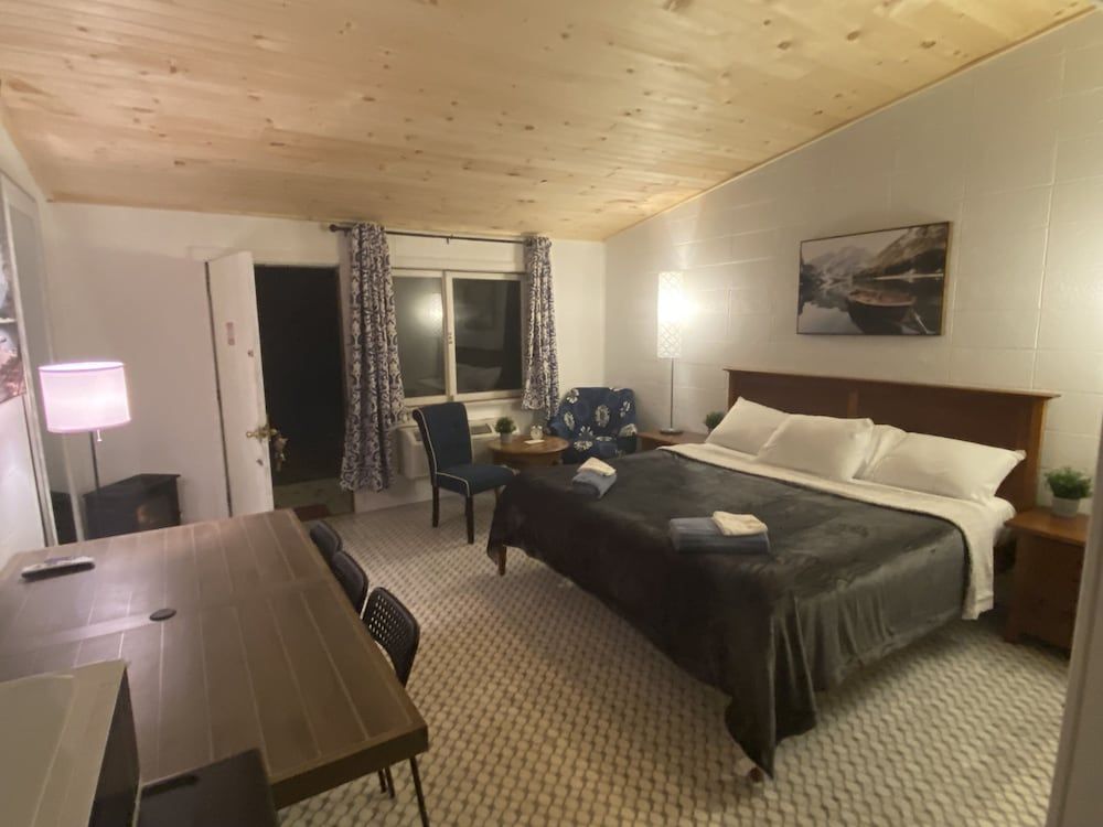 Sussex Motel 2