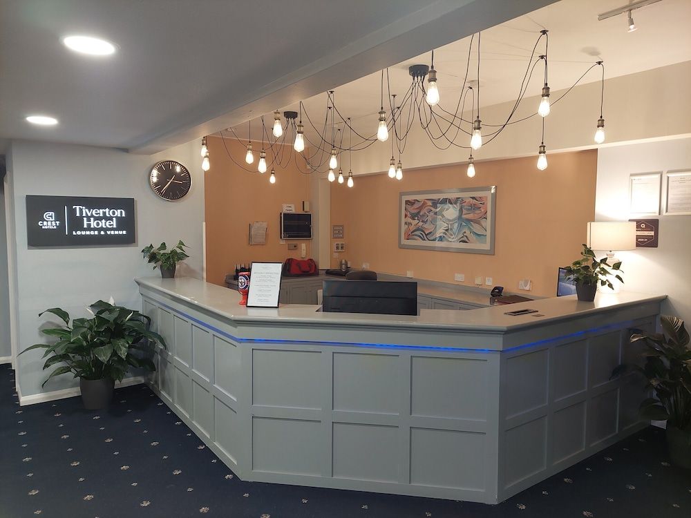 Tiverton Hotel Lounge & Venue 2