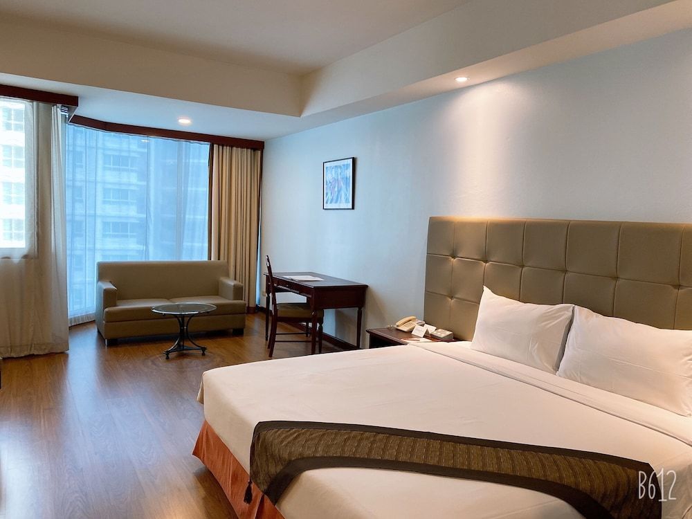 Tai Pan Hotel 1