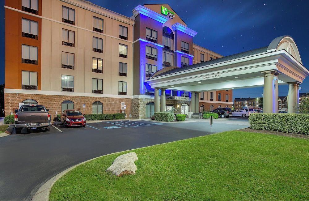 Holiday Inn Express & Suites LEBANON-NASHVILLE AREA by IHG 1