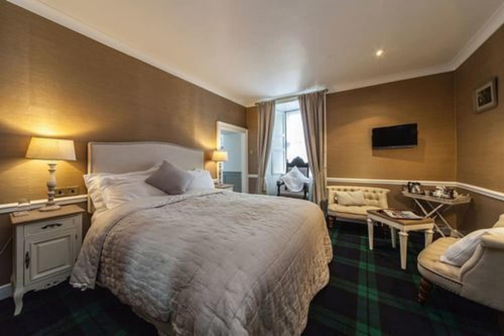 The George Hotel 2