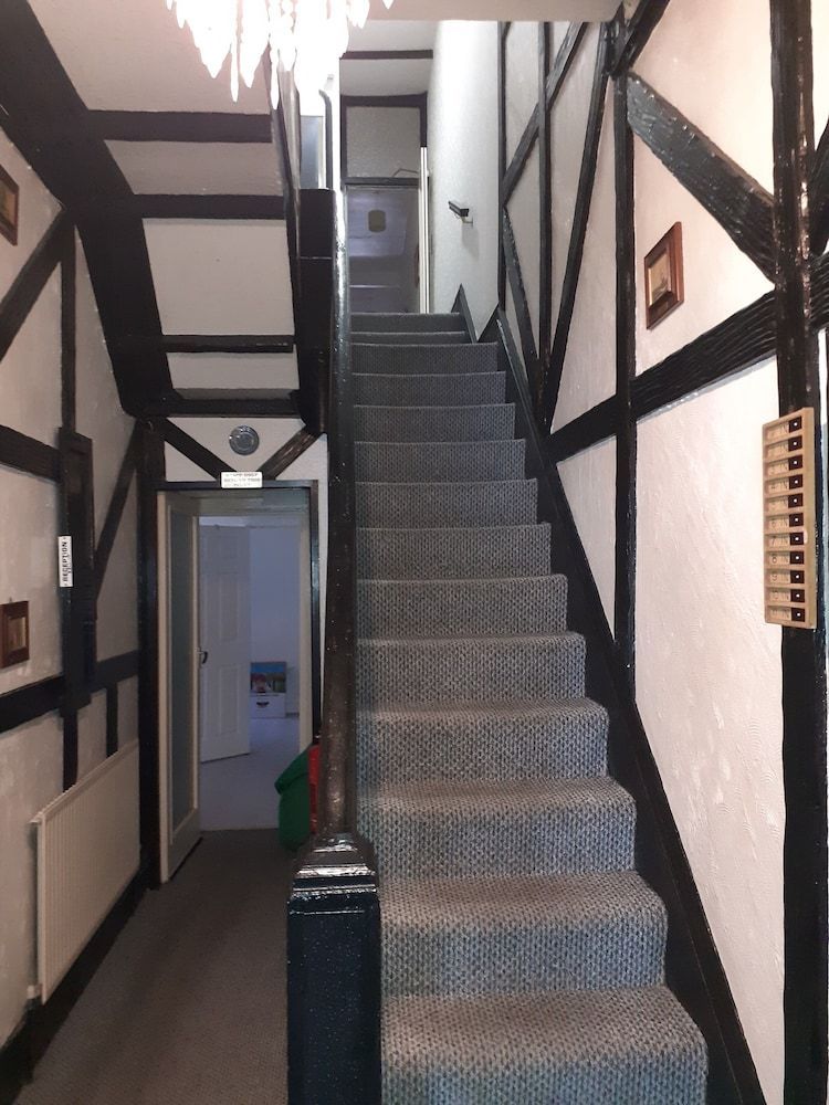Deneside Guest House 2
