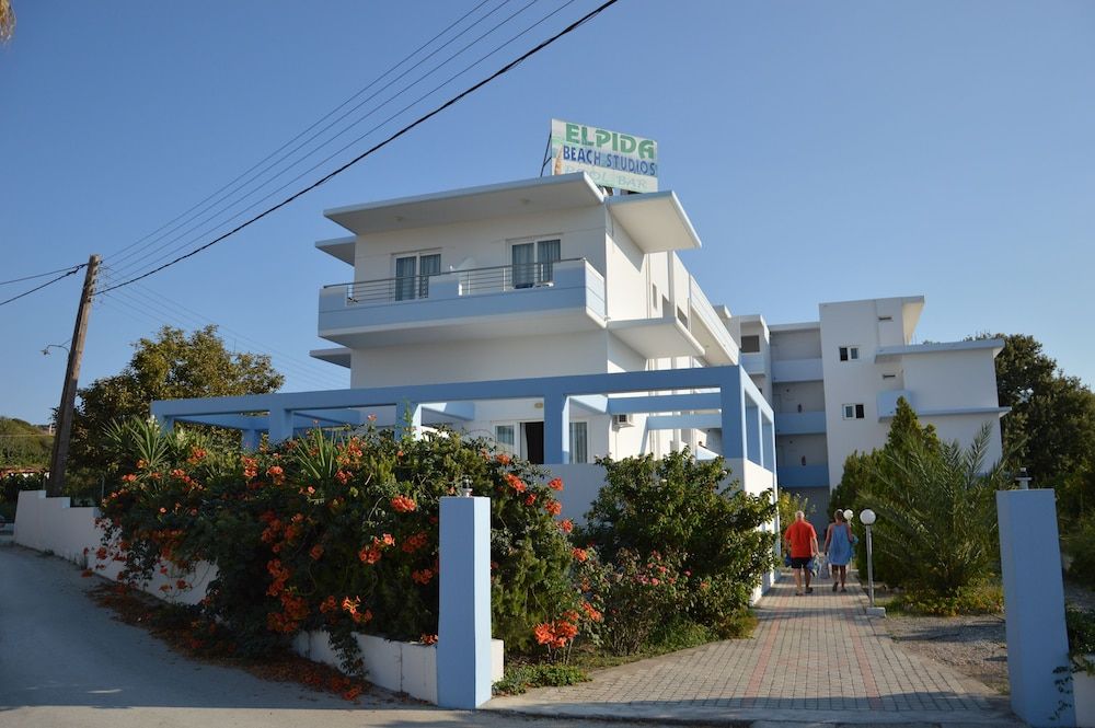 Elpida Beach Studios 1