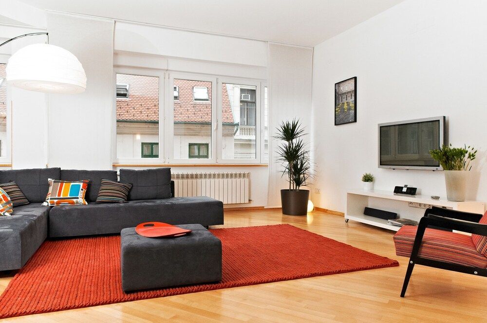 Irundo Downtown Apartments 2