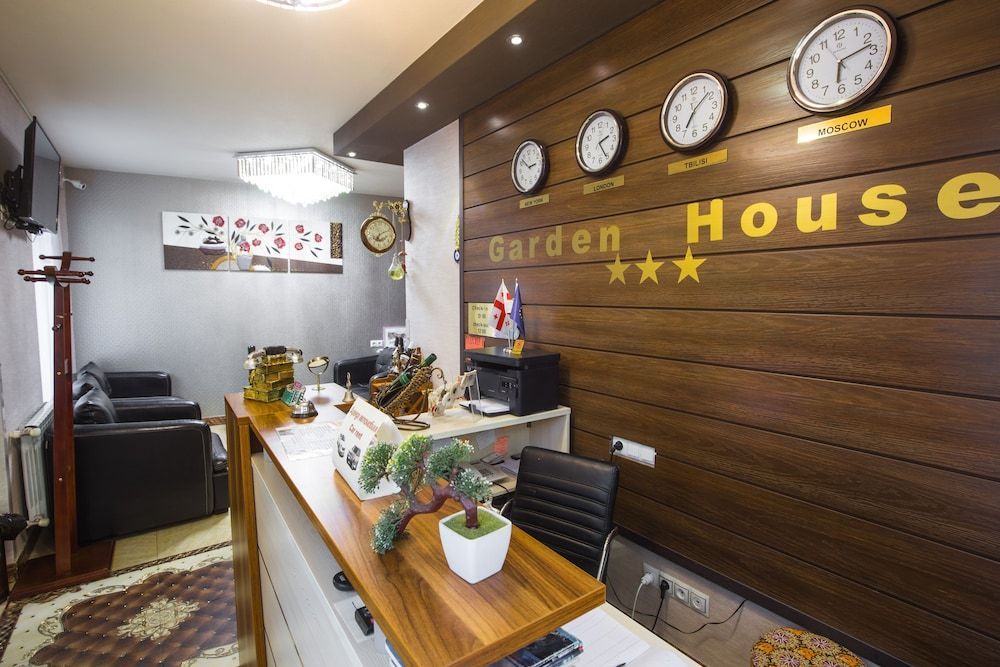 Hotel Garden House 2
