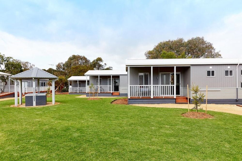 Torquay Foreshore Caravan Park 1