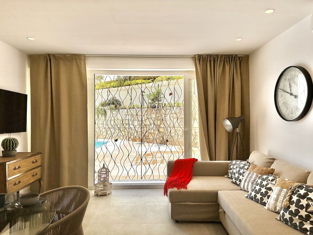 Loft 18 Beach Front Marbella - EaW Homes 1