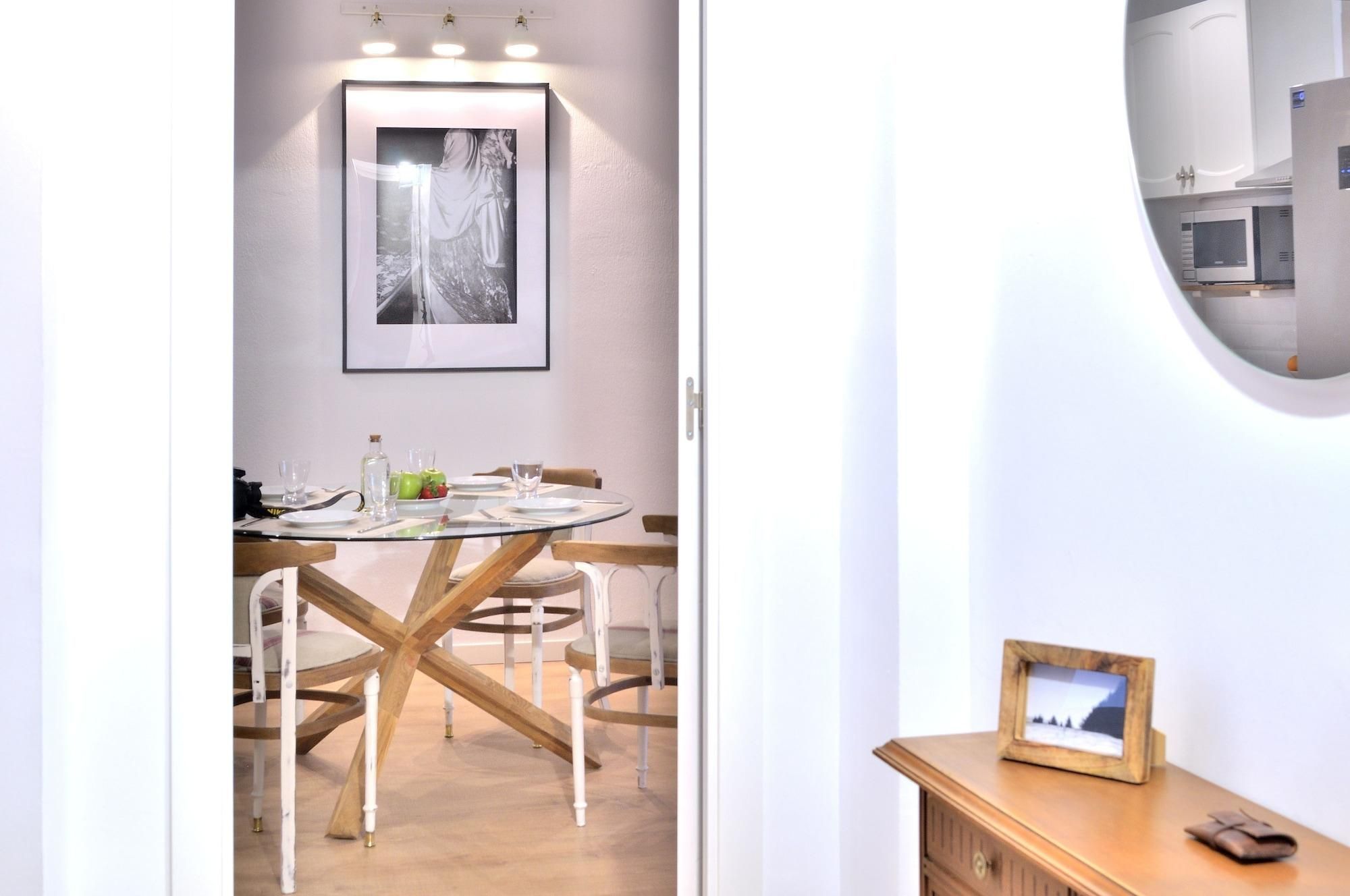 ABAL Apartments - Teatro 2